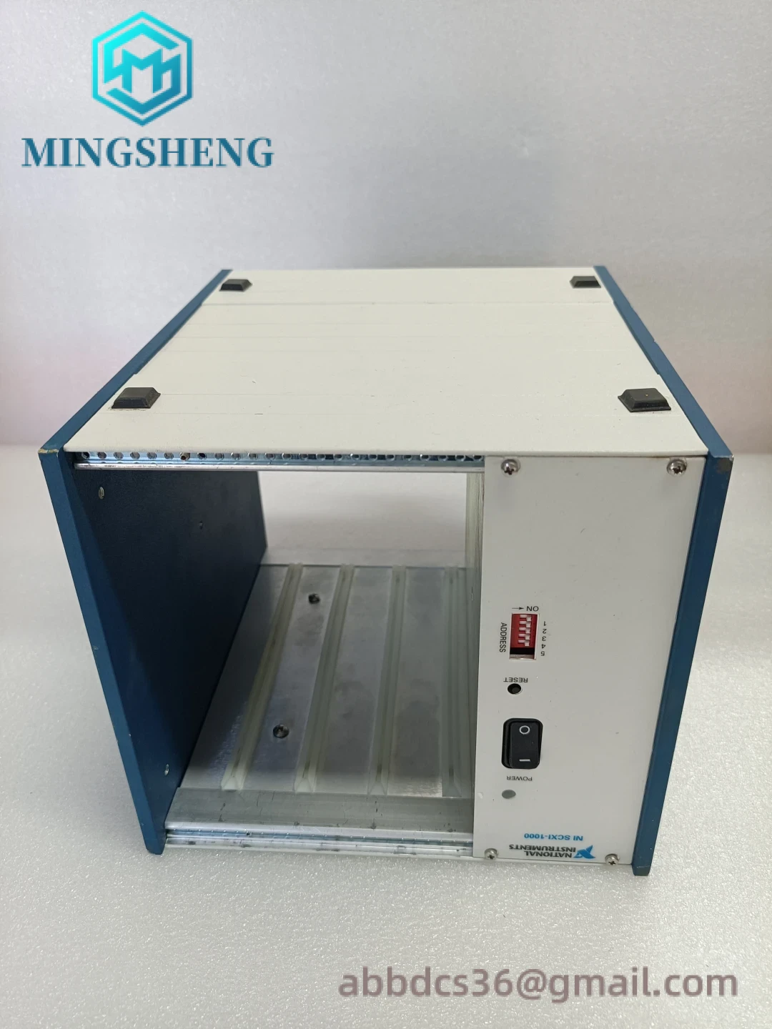 NI_SCXI-1000_1.webp NI SCXI-1000 Industrial Signal Conditioning Module