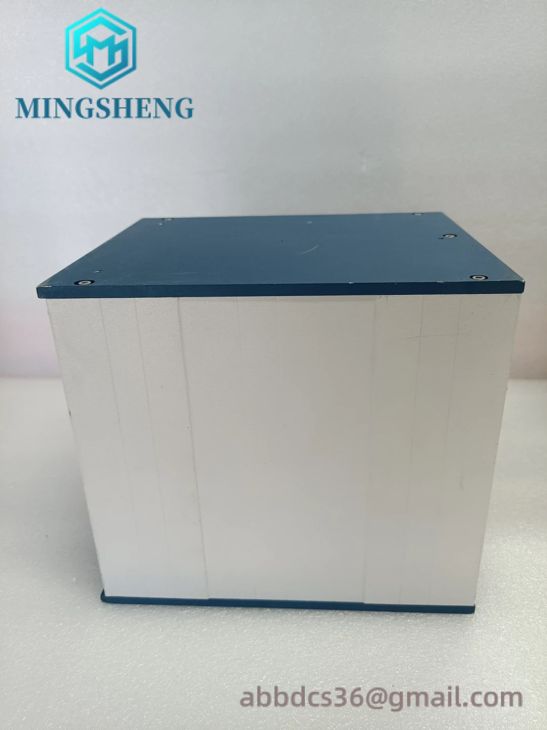 NI_SCXI-1000_3.webp NI SCXI-1000 Industrial Signal Conditioning Module